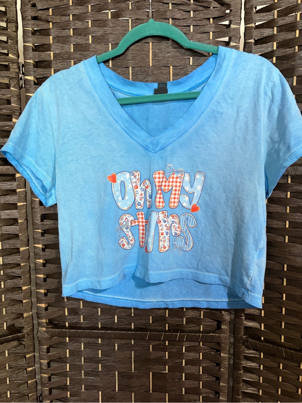 wild fable Light Blue "Oh My Stars" V-Neck Graphic Tee